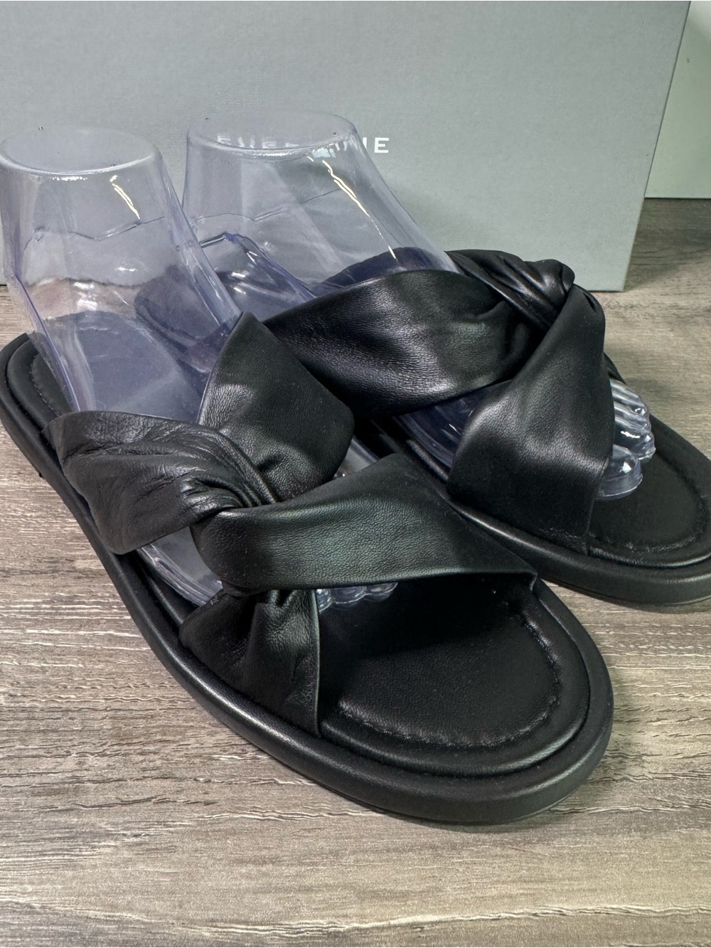 Everlane Black Knotted Leather Slide Sandals - Picture 5 of 10